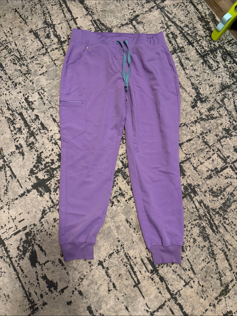 Figs Lilac Zamora Jogger - Picture 2 of 4